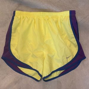 Nike shorts women’s